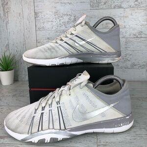 Nike Womens Free TR 6‎ 833413-100 White Running Shoes Lace Up Low Top Size 7.5